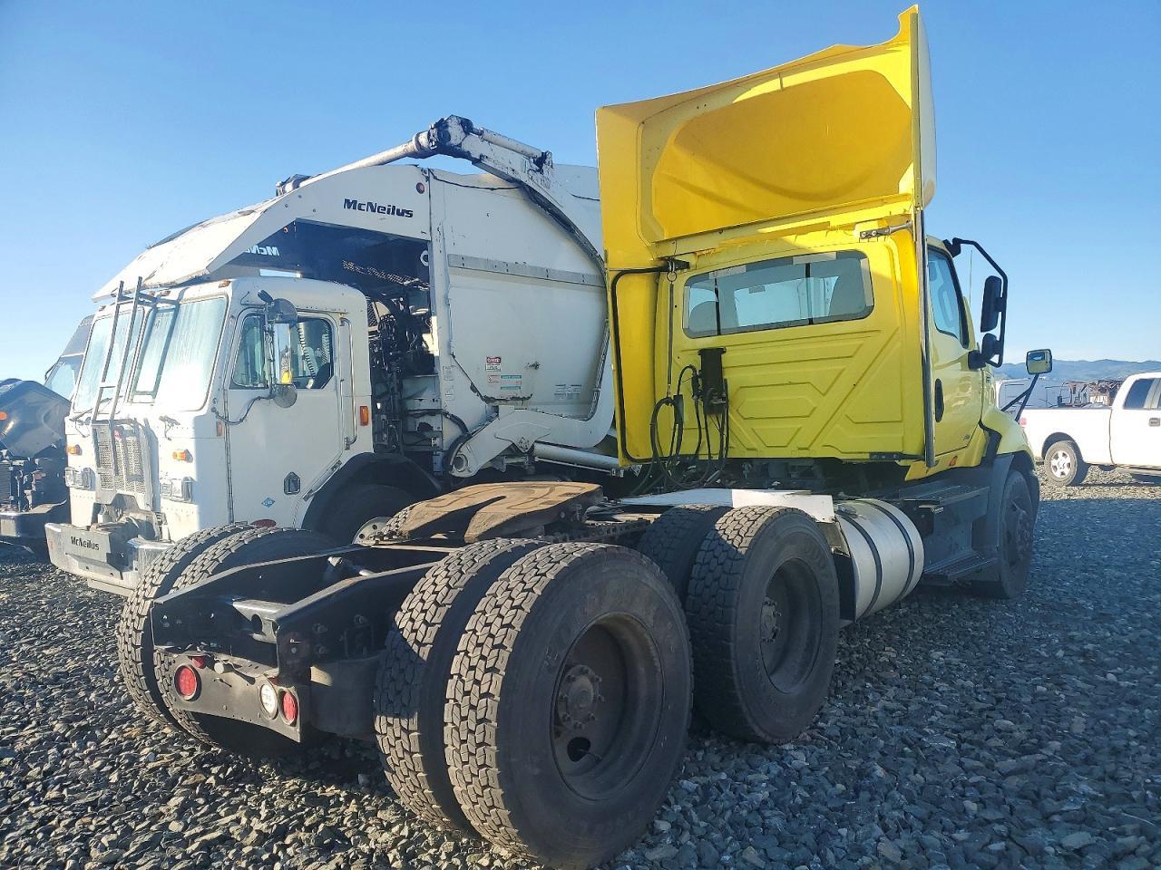 2018 INTERNATIONAL RH613 SEMI TRUCK — Фото 4 из 10