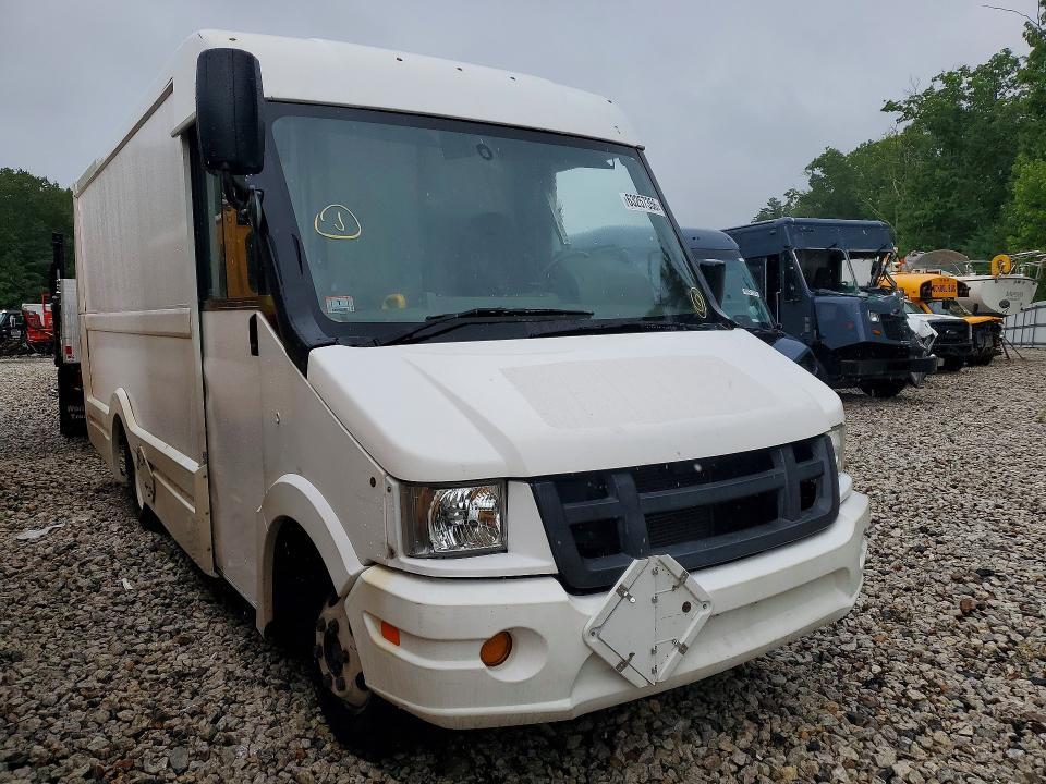 2013 ISUZU NPR HD STEP VAN — Фото 4 из 13