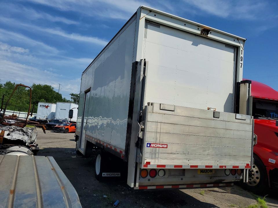 2019 ISUZU NPR HD  BOX TRUCK BOX TRUCK — Фото 2 из 12