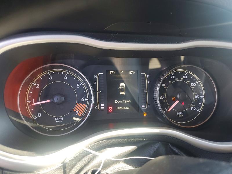 2014 JEEP CHEROKEE SPORT — Фото 9 из 13