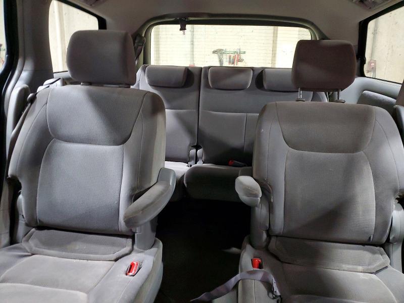 2004 TOYOTA SIENNA LE 7 PASSENGER — Фото 10 из 14