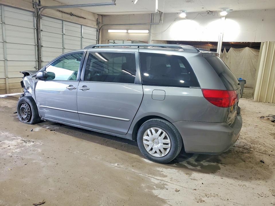 2004 TOYOTA SIENNA LE 7 PASSENGER — Фото 2 из 14
