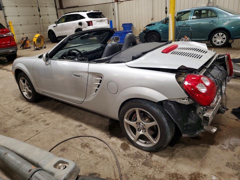 2004 TOYOTA MR2 SPYDER BASE — Фото 2 из 13