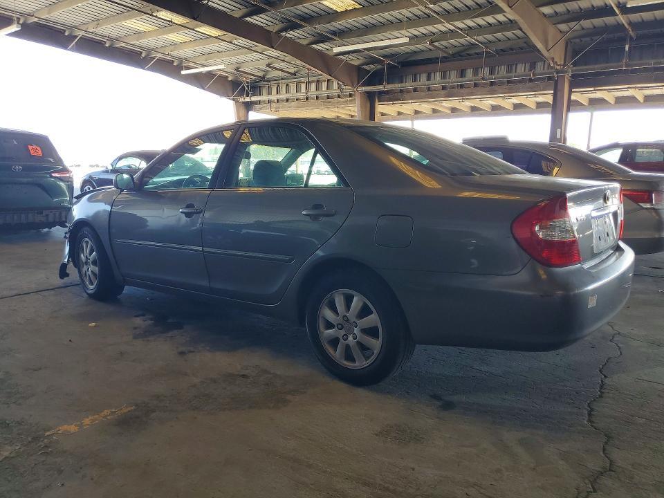 2004 TOYOTA CAMRY XLE — Фото 2 из 12