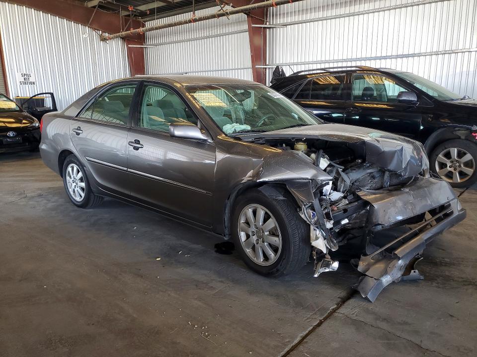 2004 TOYOTA CAMRY XLE — Фото 4 из 12