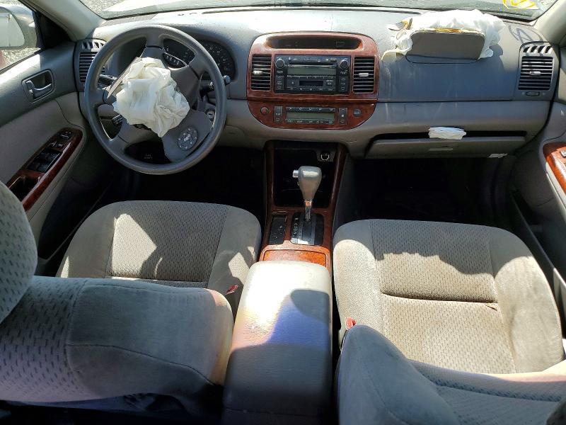 2004 TOYOTA CAMRY XLE — Фото 8 из 12
