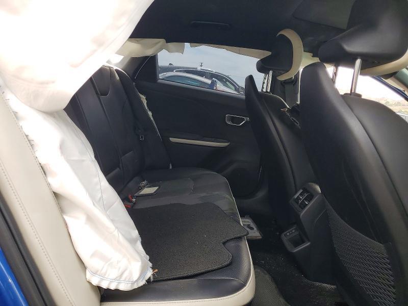 2025 KIA K4 GT-LINE TURBO — Фото 10 из 12