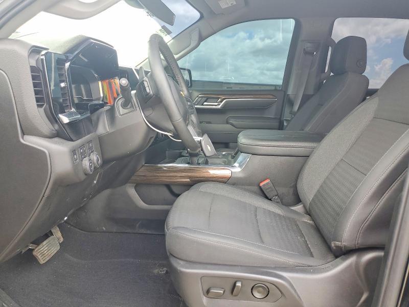 2025 CHEVROLET SILVERADO K1500 LT — Фото 7 из 13