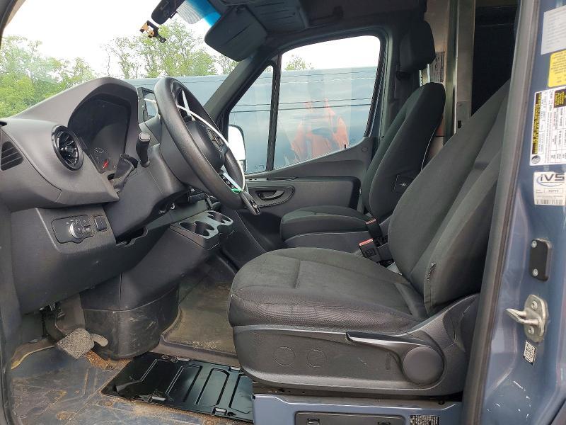 2019 MERCEDES BENZ SPRINTER 2500 DELIVERY VAN — Фото 7 из 13