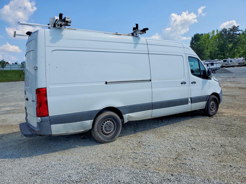 2021 MERCEDES BENZ SPRINTER 2500 — Фото 3 из 13