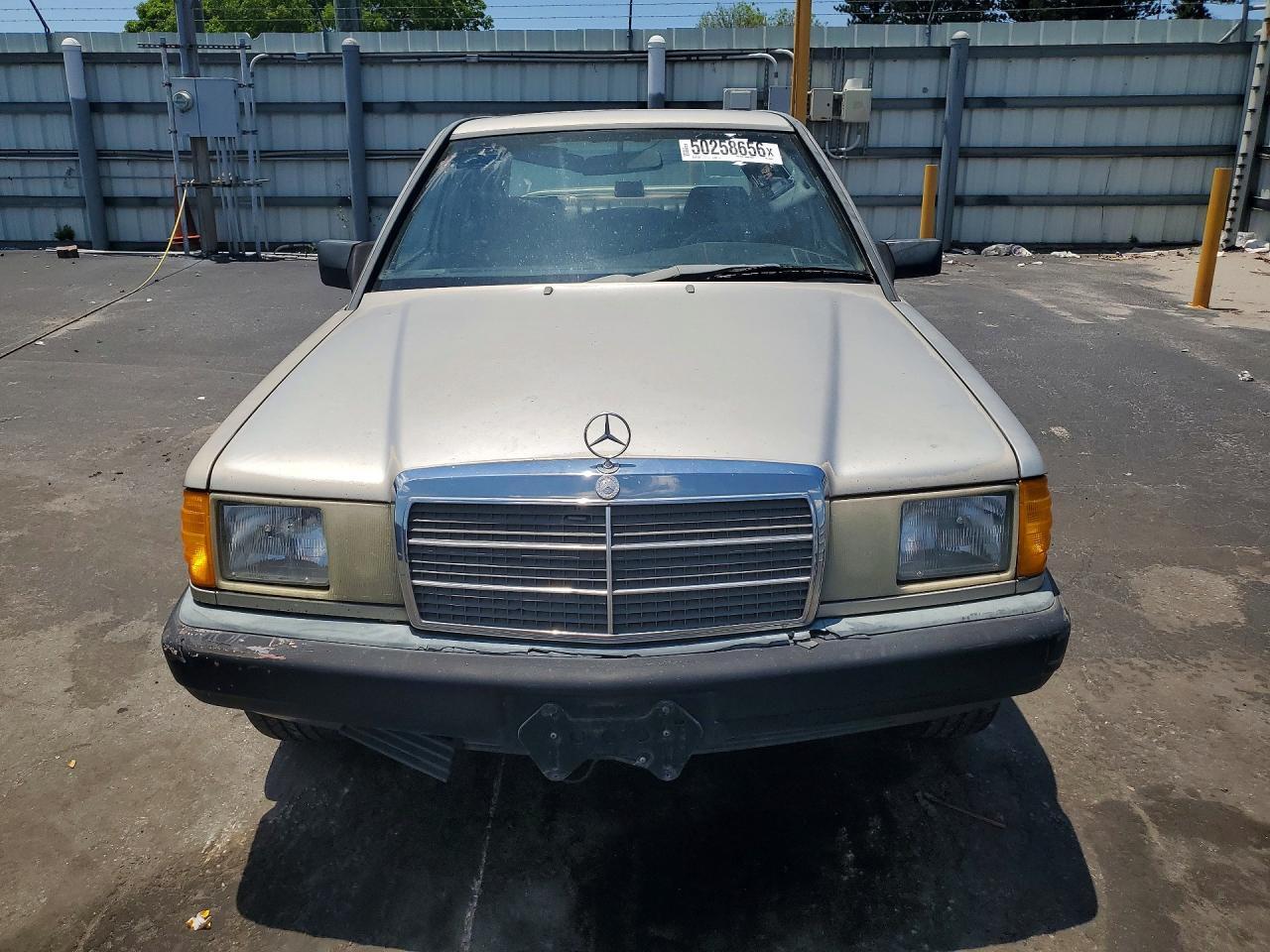 1988 MERCEDES BENZ 190 E 2.3 — Фото 5 из 12