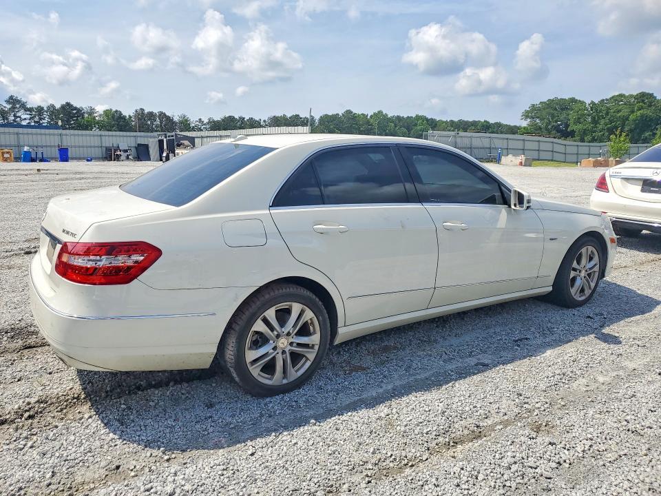 2011 MERCEDES-BENZ E 350 BLUETEC — Фото 3 из 12