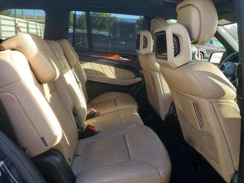 2015 MERCEDES-BENZ GL 550 4MATIC — Фото 11 из 14