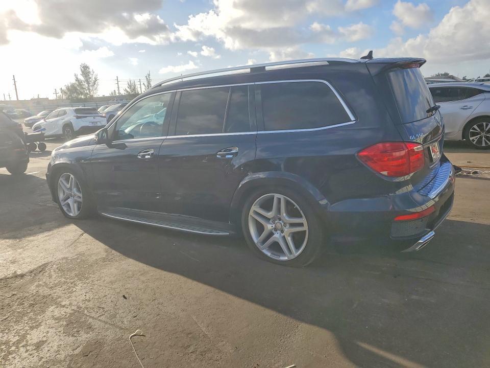 2015 MERCEDES-BENZ GL 550 4MATIC — Фото 2 из 14