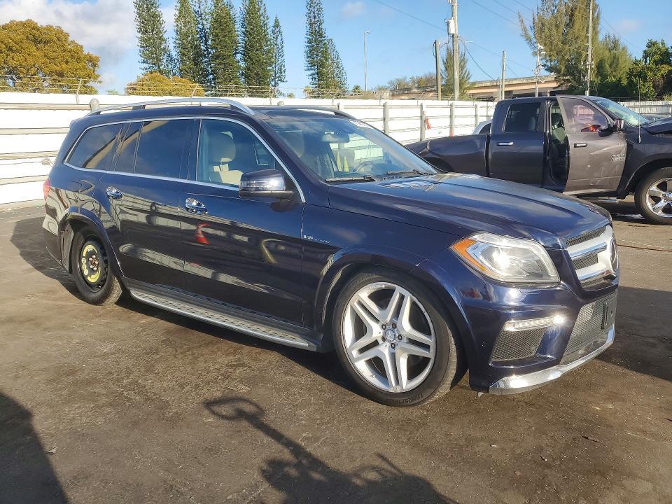 2015 MERCEDES-BENZ GL 550 4MATIC — Фото 4 из 14