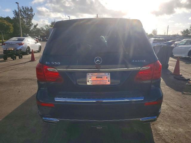 2015 MERCEDES-BENZ GL 550 4MATIC — Фото 6 из 14