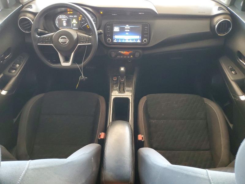 2021 NISSAN KICKS SV — Фото 8 из 12