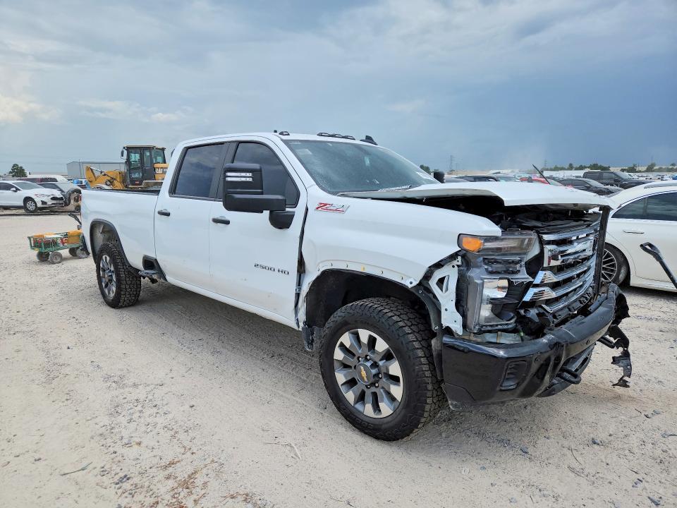 2025 CHEVROLET SILVERADO K2500 CUSTOM — Фото 4 из 12