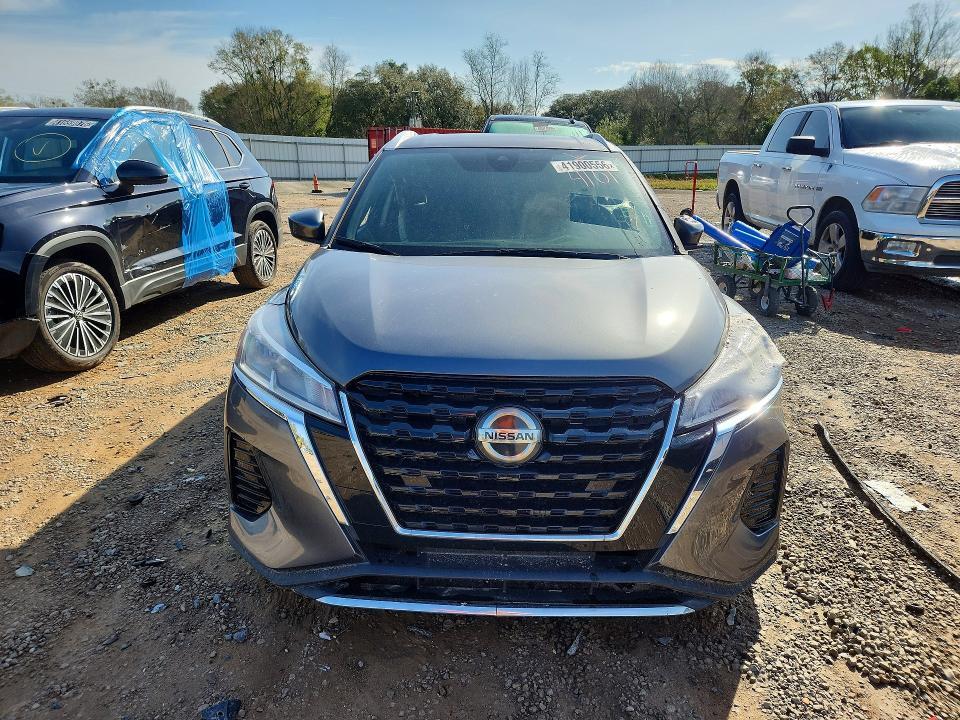 2021 NISSAN KICKS SV — Фото 5 из 12