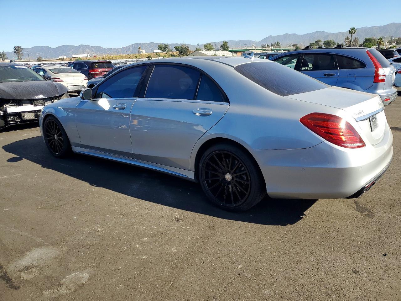 2015 MERCEDES-BENZ S 550 — Фото 2 из 12