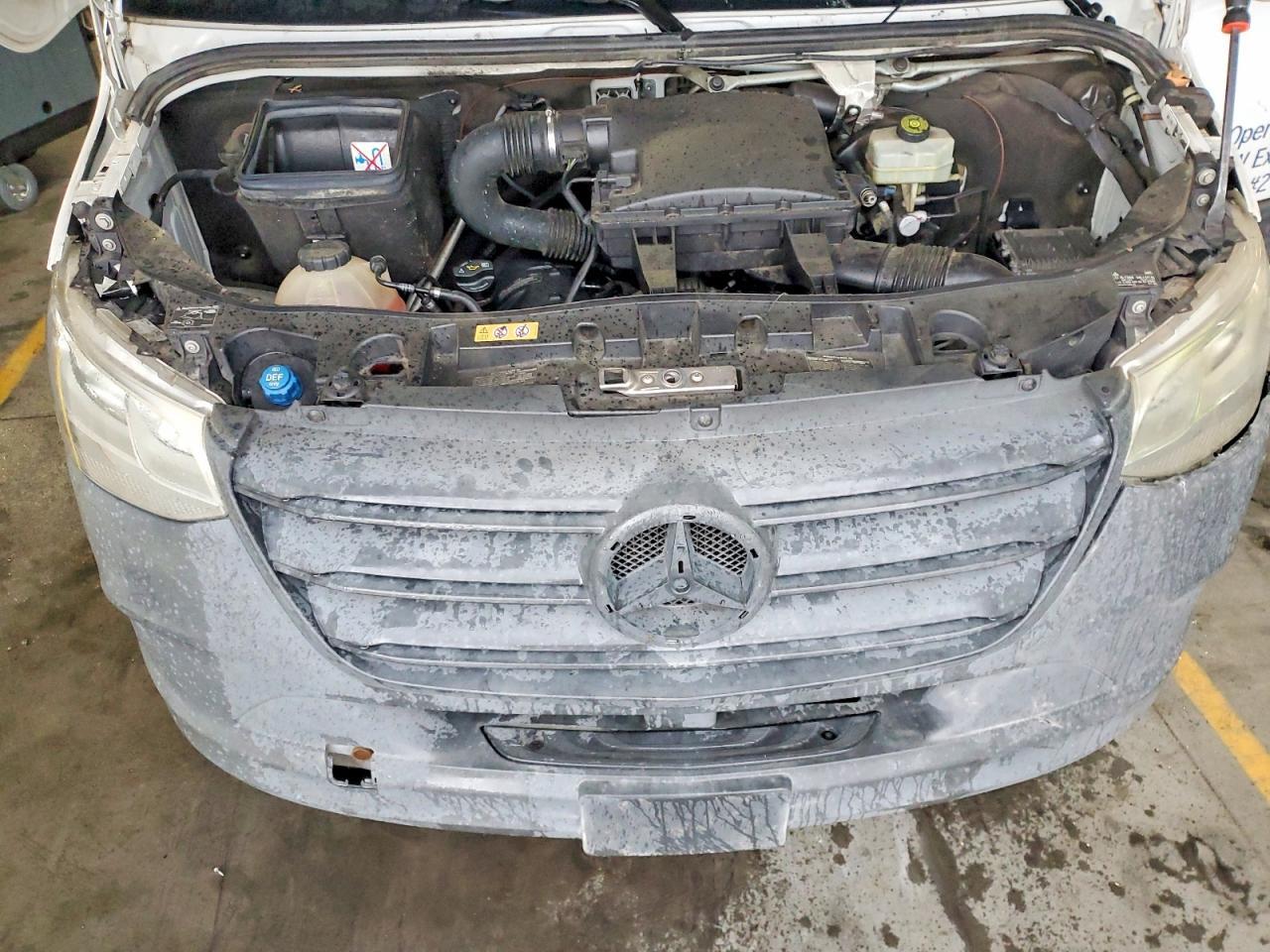 2020 MERCEDES BENZ SPRINTER 2500 DELIVERY VAN — Фото 12 из 13