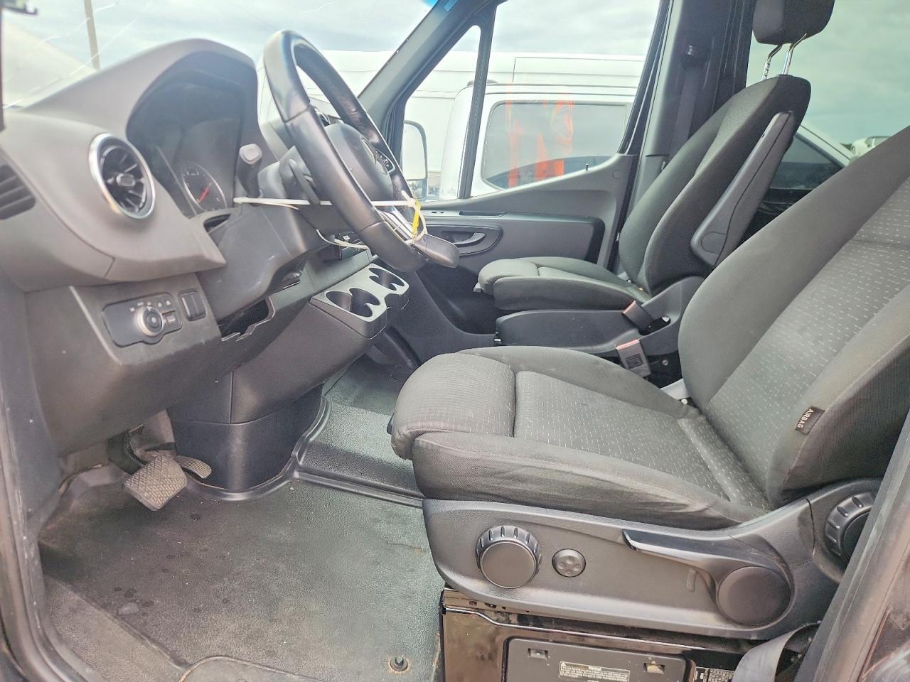 2023 MERCEDES BENZ SPRINTER CARGO 2500 TDSL VAN — Фото 7 из 13