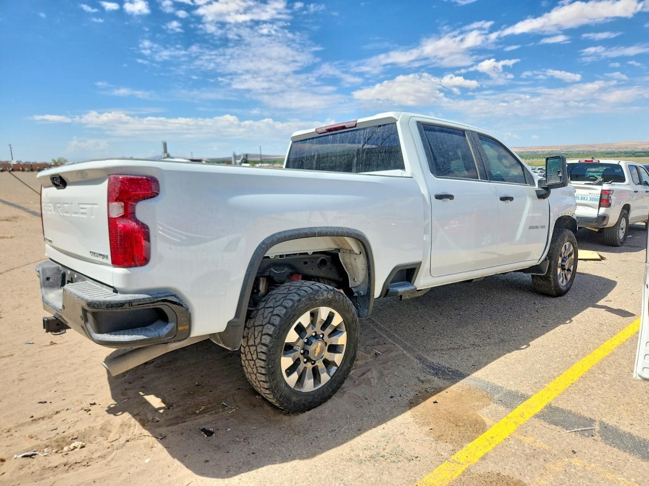2025 CHEVROLET SILVERADO K2500 CUSTOM — Фото 3 из 12