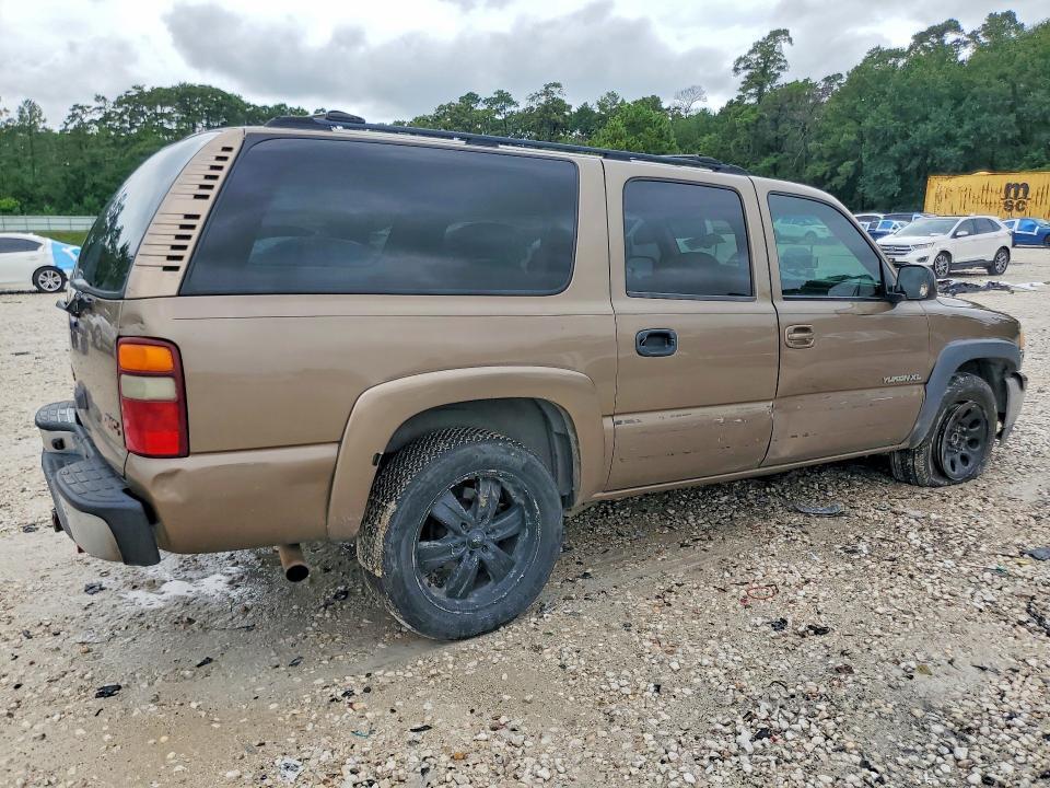 2003 GMC YUKON XL C1500 — Фото 3 из 14