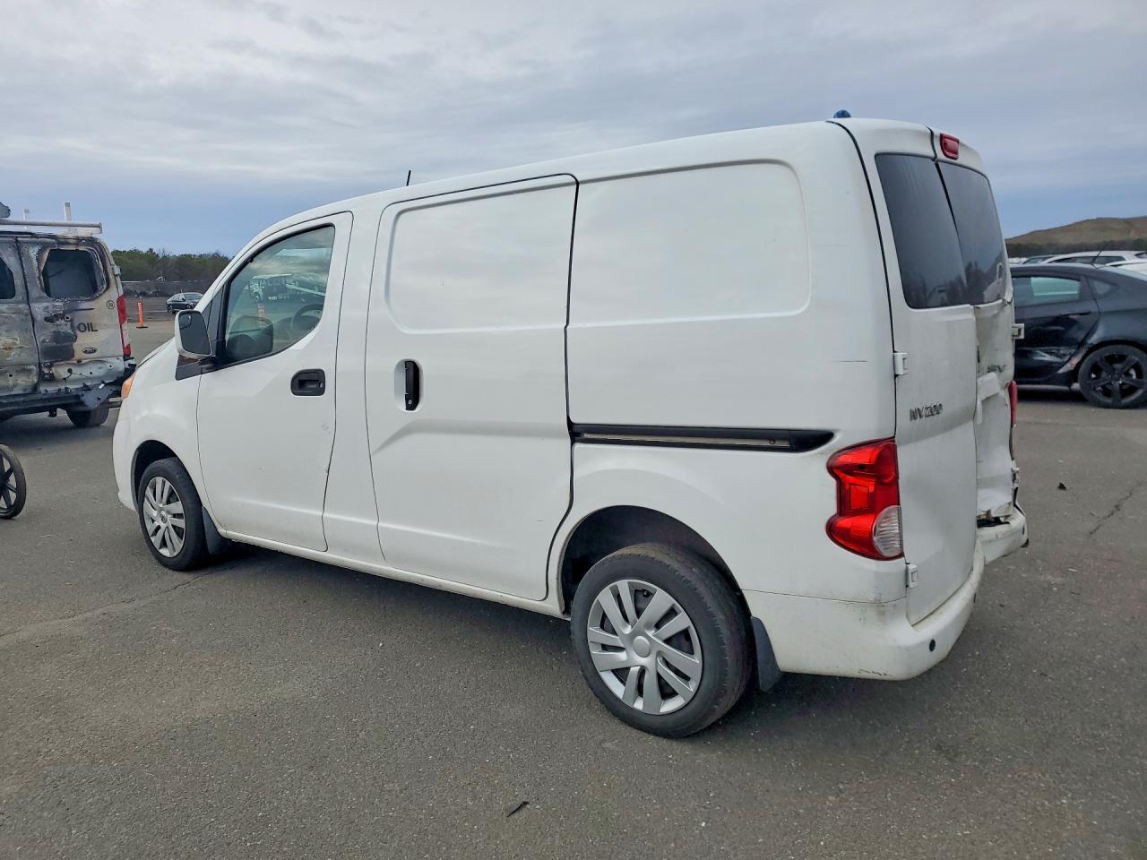 2021 NISSAN NV200 CARGO — Фото 2 из 13