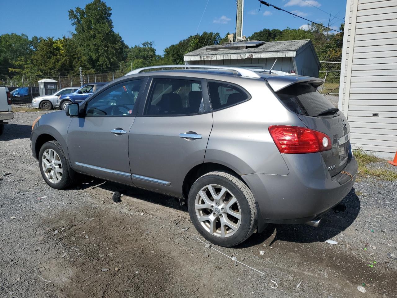 2013 NISSAN ROGUE S — Фото 2 из 13