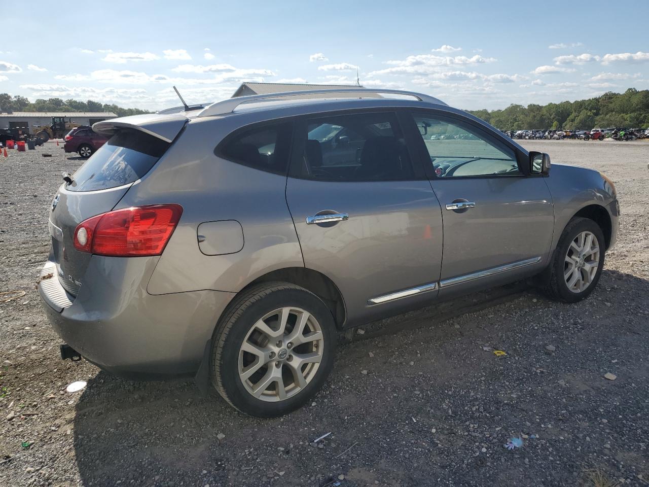 2013 NISSAN ROGUE S — Фото 3 из 13