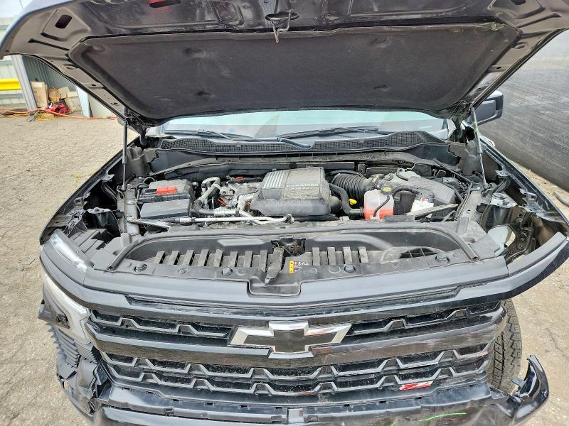 2025 CHEVROLET SILVERADO K1500 LT TRAIL BOSS — Фото 11 из 12