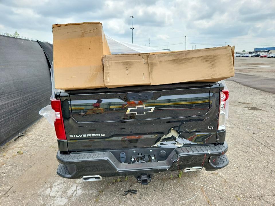 2025 CHEVROLET SILVERADO K1500 LT TRAIL BOSS — Фото 6 из 12