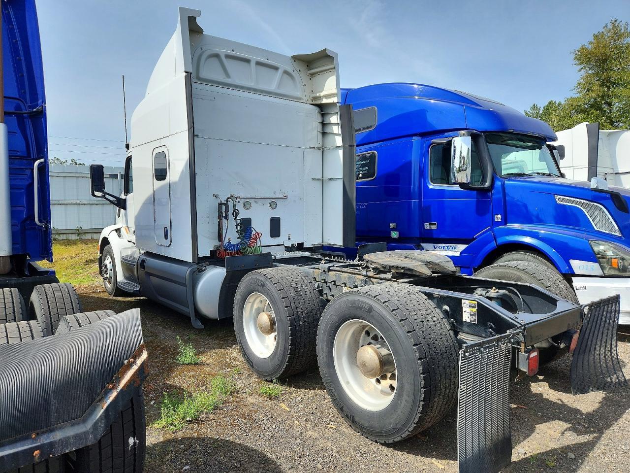 2018 PETERBILT 579 SEMI TRUCK — Фото 3 из 10