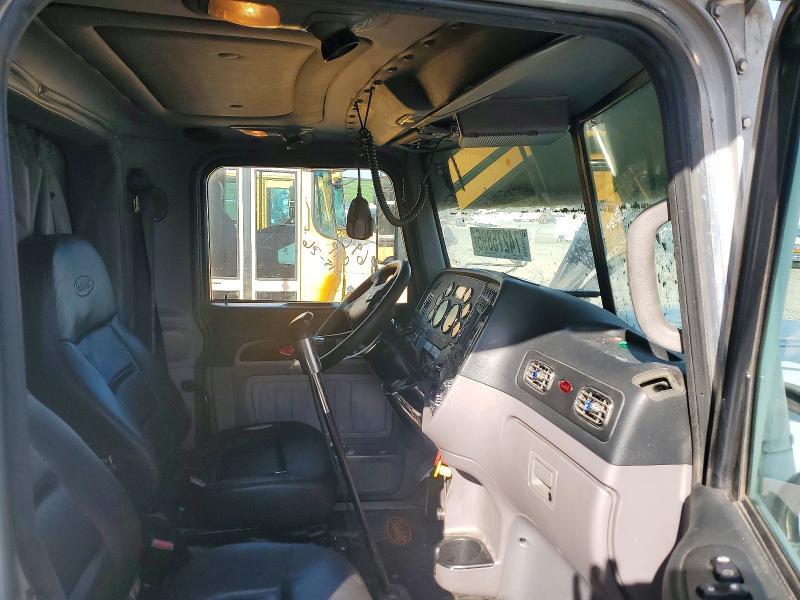 1NPXL49X2GD337889 2016 PETERBILT 389 photo no. 5