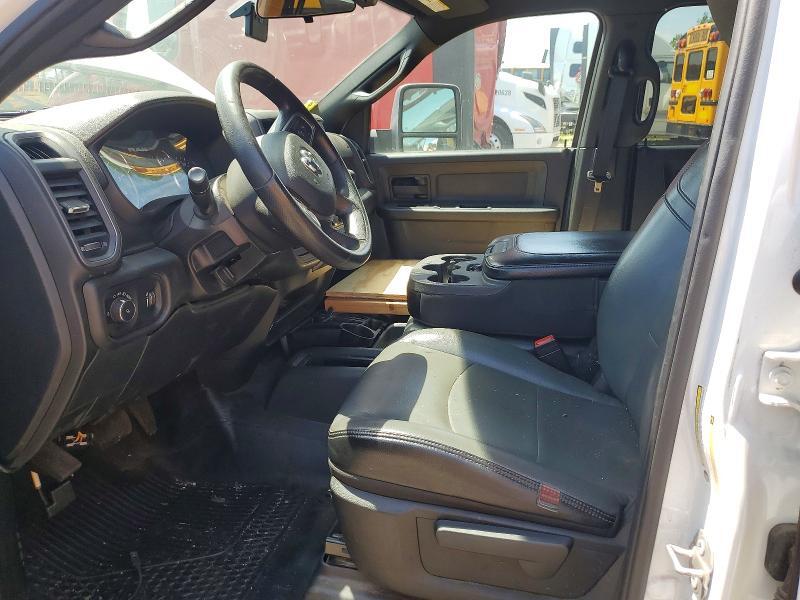 2023 RAM 3500 TRADESMAN — Фото 7 из 13