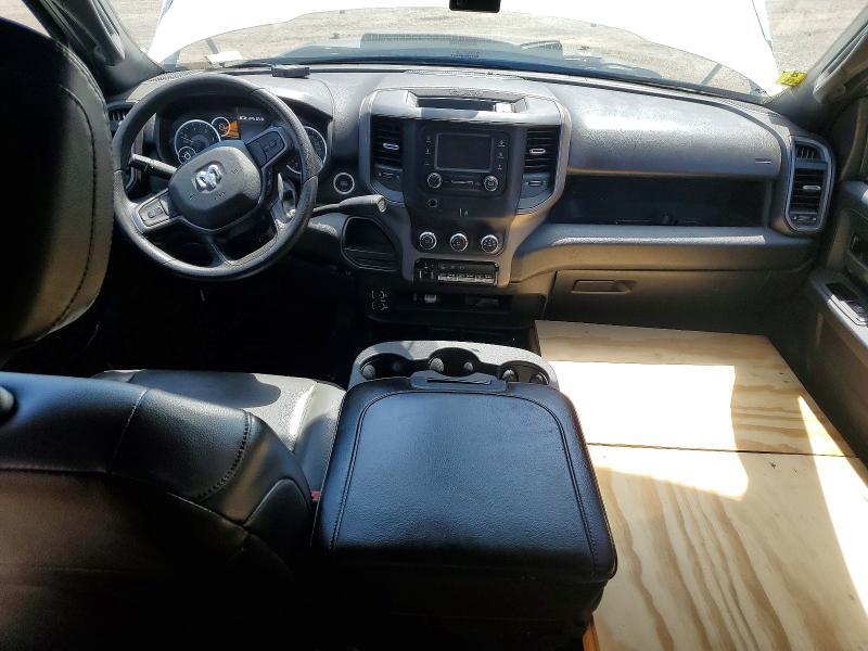2023 RAM 3500 TRADESMAN — Фото 8 из 13