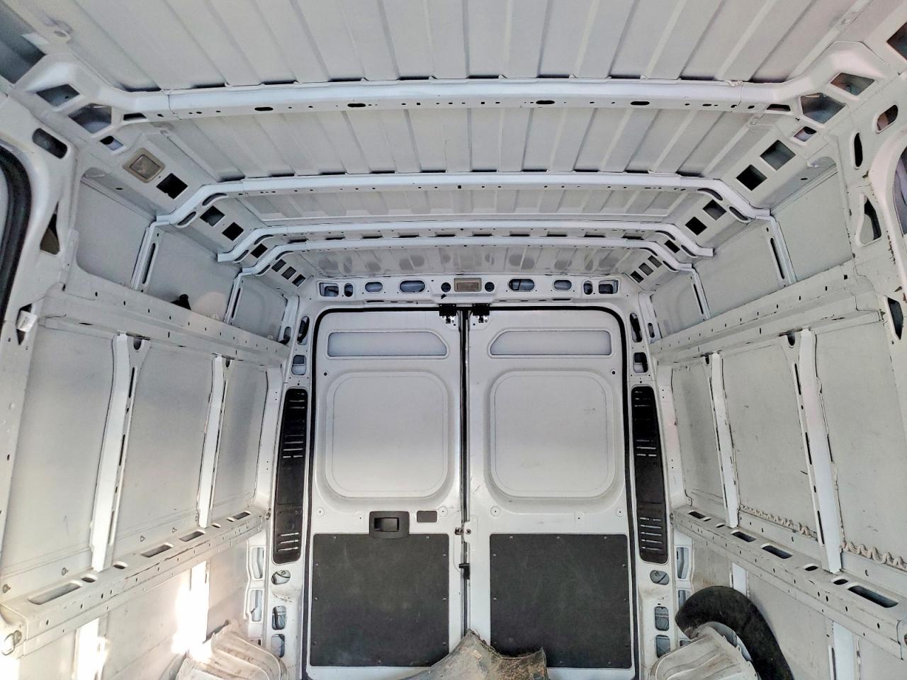 2023 RAM PROMASTER 2500 CARGO — Фото 10 из 14