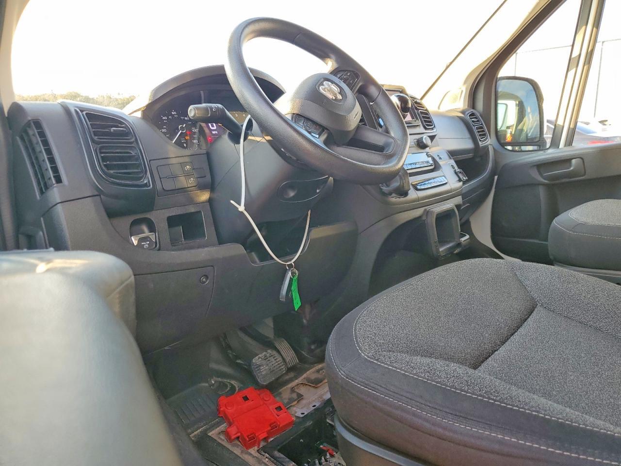 2023 RAM PROMASTER 2500 CARGO — Фото 8 из 14