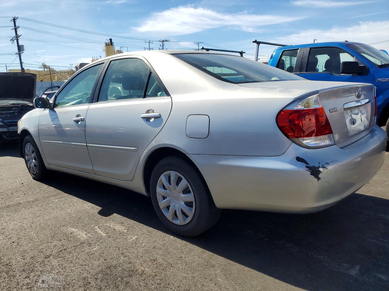 2005 TOYOTA CAMRY LE — Фото 2 из 12