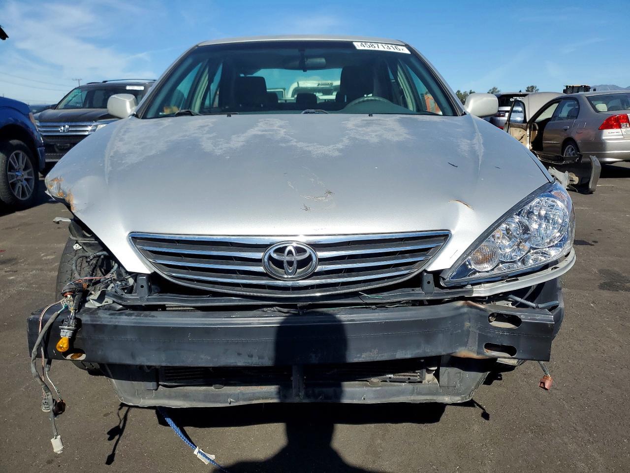 2005 TOYOTA CAMRY LE — Фото 5 из 12