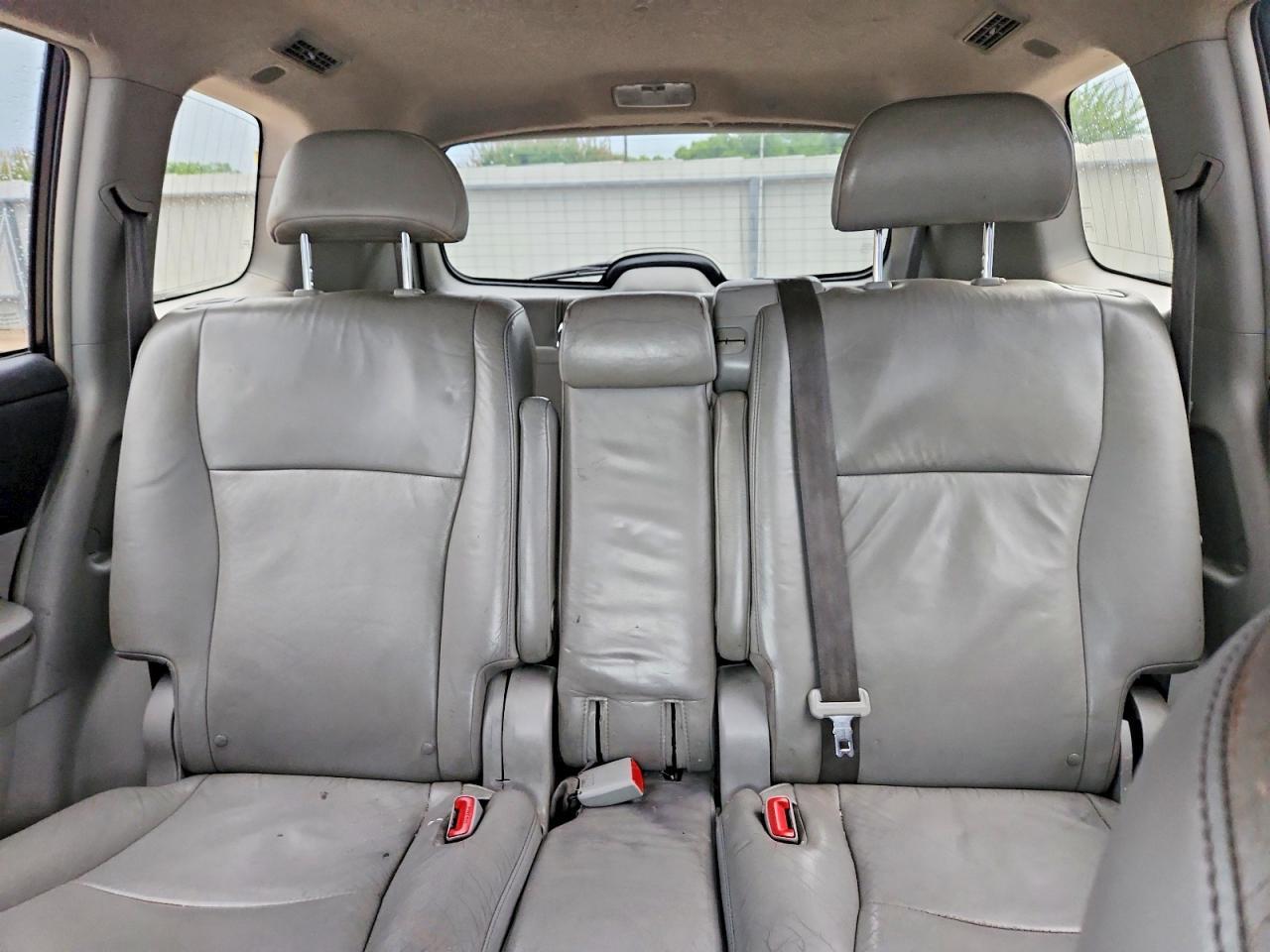 2012 TOYOTA HIGHLANDER SE — Фото 10 из 13