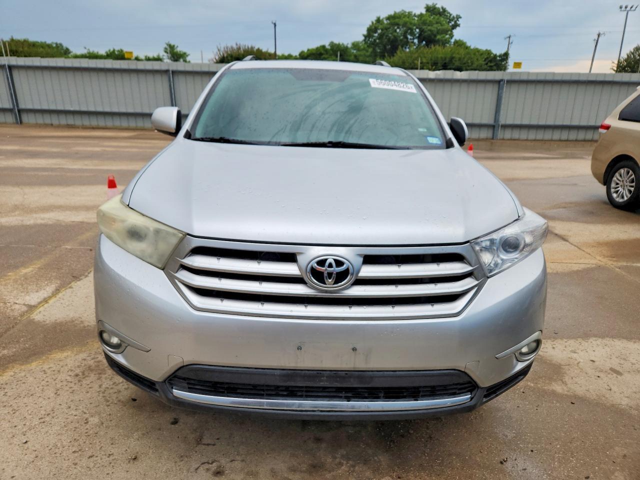 2012 TOYOTA HIGHLANDER SE — Фото 5 из 13