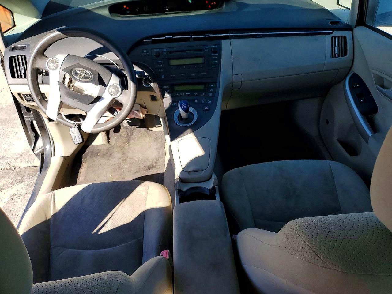 2011 TOYOTA PRIUS THREE — Фото 8 из 13