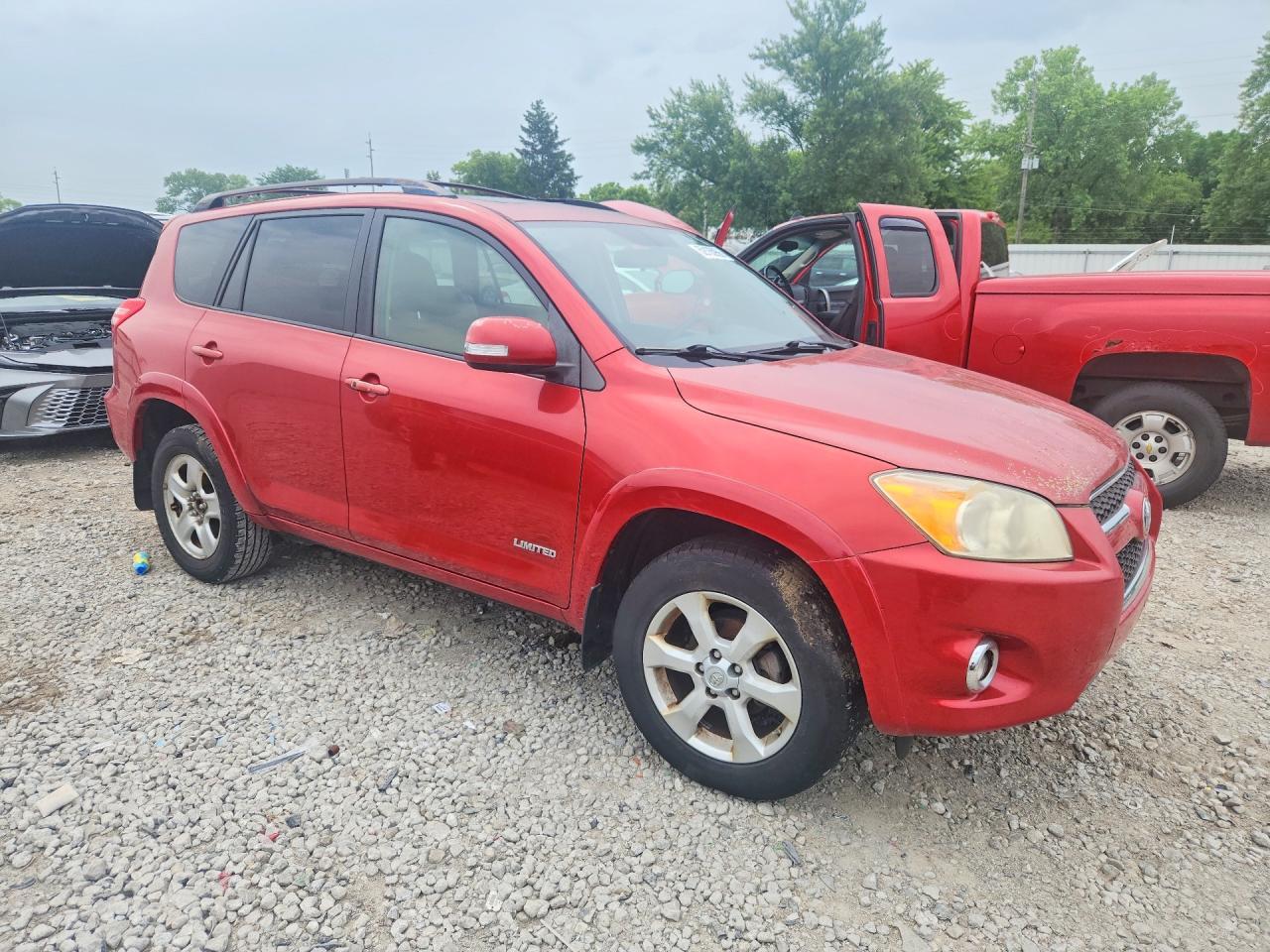 2010 TOYOTA RAV4 — Фото 4 из 13