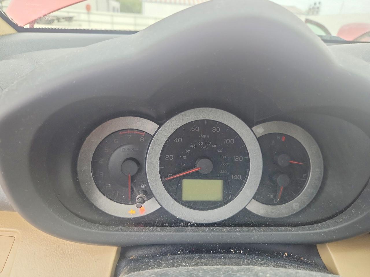 2010 TOYOTA RAV4 — Фото 9 из 13