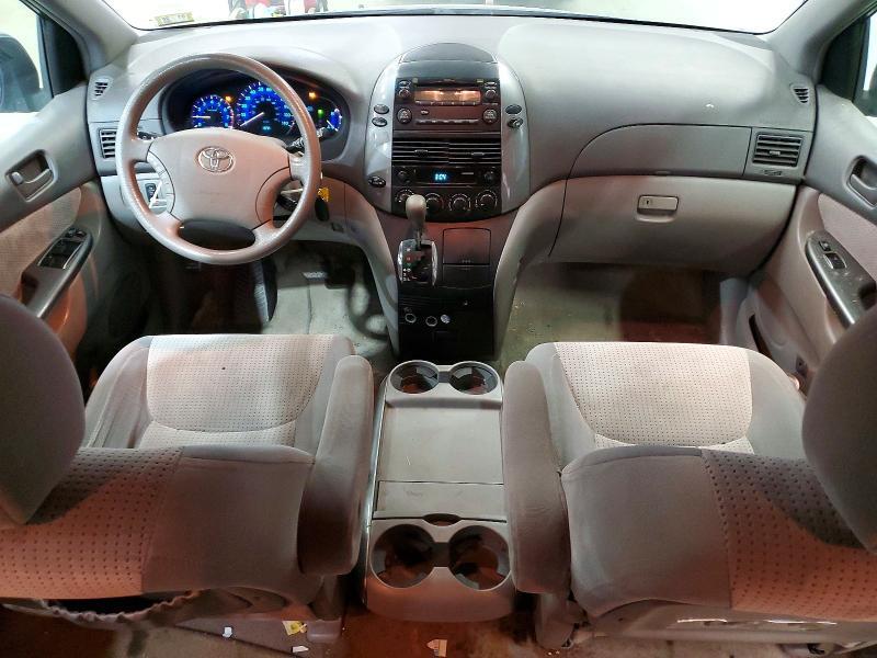 2007 TOYOTA SIENNA LE — Фото 8 из 13