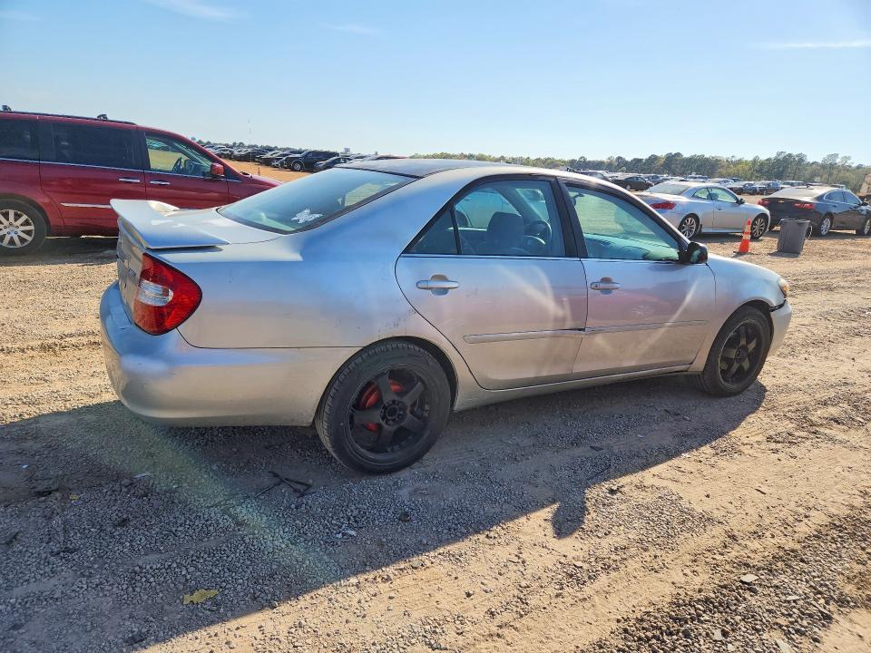 2003 TOYOTA CAMRY LE — Фото 3 из 12