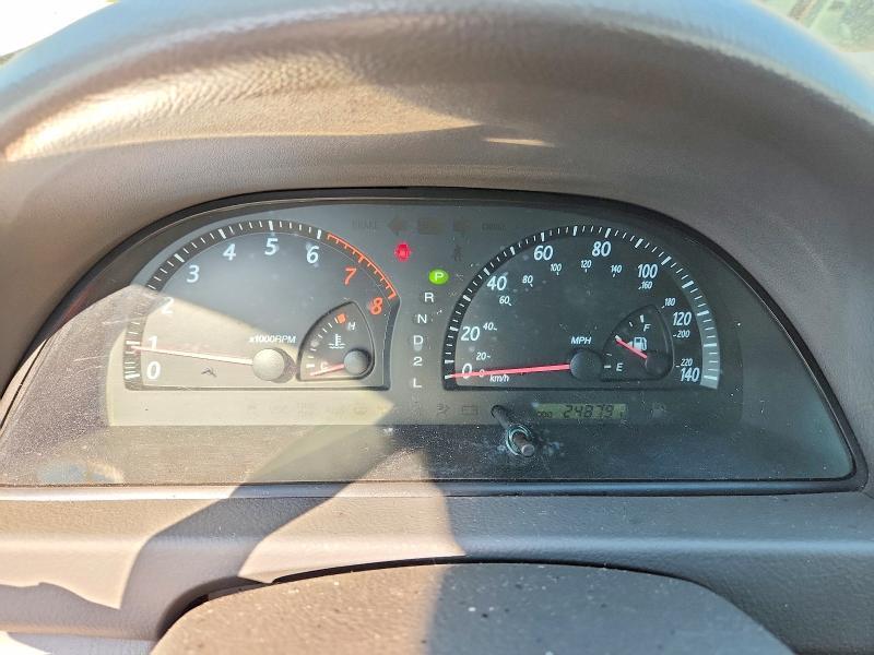 2003 TOYOTA CAMRY LE — Фото 9 из 12