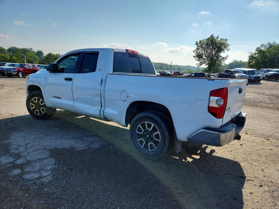 2015 TOYOTA TUNDRA SR5 — Фото 2 из 12